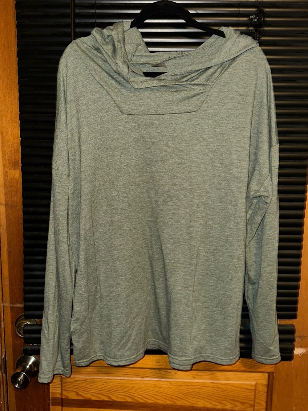 Athletic works XXXL hooded long sleeve tee